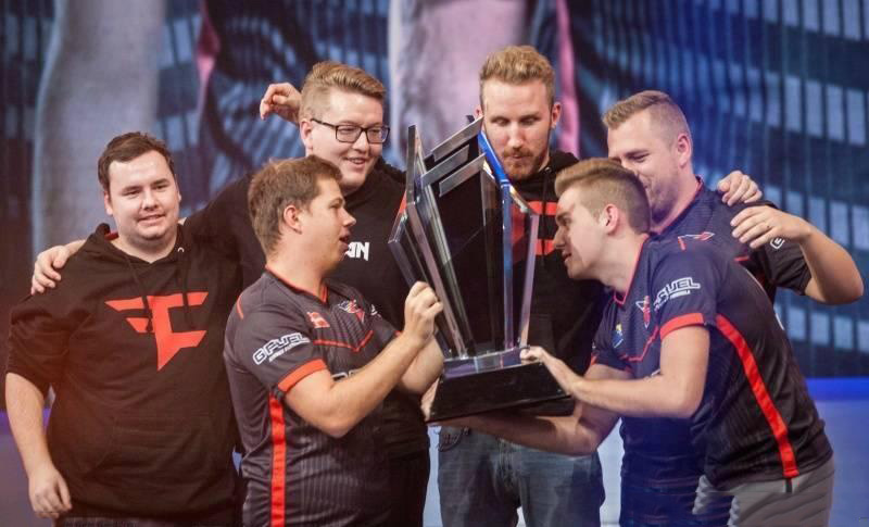 【战报】2025LPL春季赛，IG和FPX实力倒退到一两年前