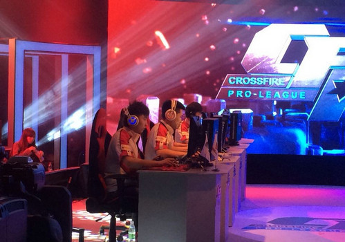 国产ADC到S10全部哑火，看来他才是LPL下路试金石