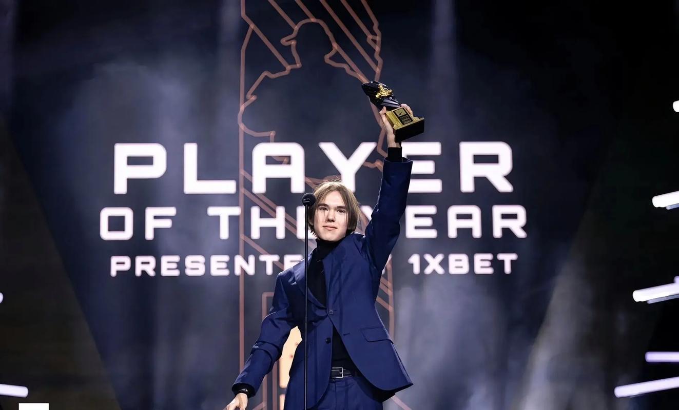 2022LPL夏季季后总决赛，16：30 JDG vs TES(BO5)，晴天首发！