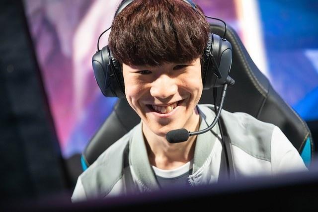 26杀， NiKo ，剑术大师，沙漠之鹰，三杀，跳刀， degster 扭转了局势，G2以13-9赢得了比赛